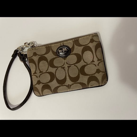 🌸COACH small zip wallet🌸 - Picture 6 of 12